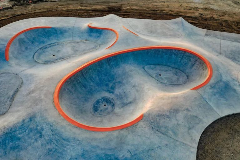 Valmont Skatepark 2024 => STRAY ROCKET