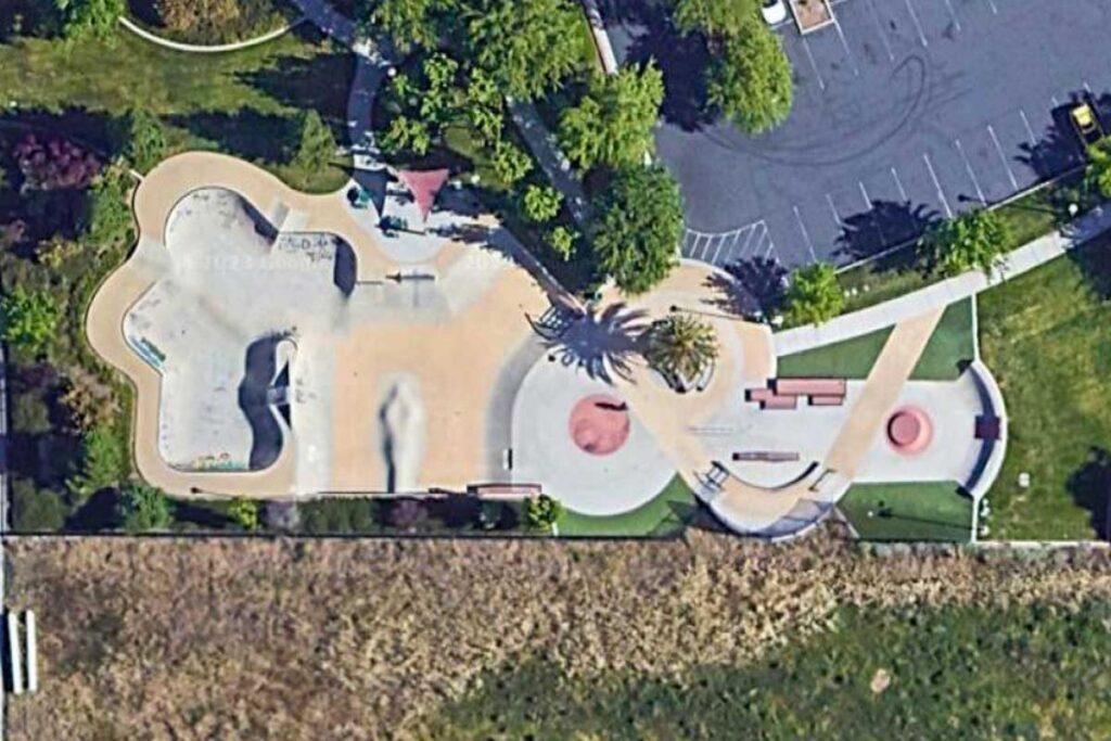 Elk Grove Skatepark (aka DerrOkamoto Skatepark) 2024 => STRAY ROCKET